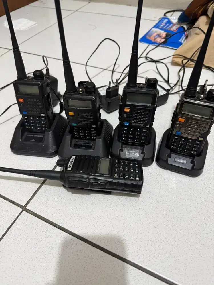 5 HT BAOFENG + HEADSET