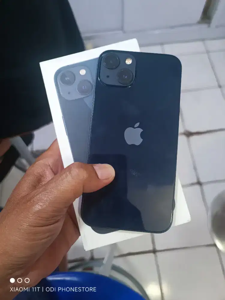 iPhone 13 128 ex ibox bh 95 mulus seperti baru dan lengkap