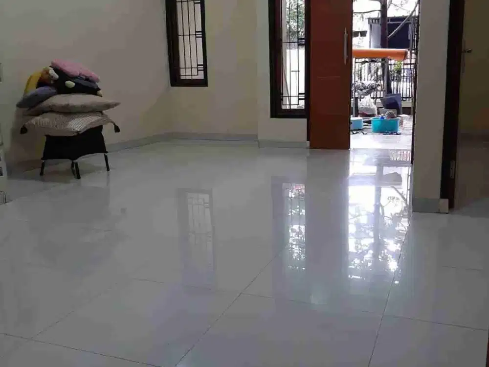 Di jual rumah siap huni di komplek graha asih soekarno hatta