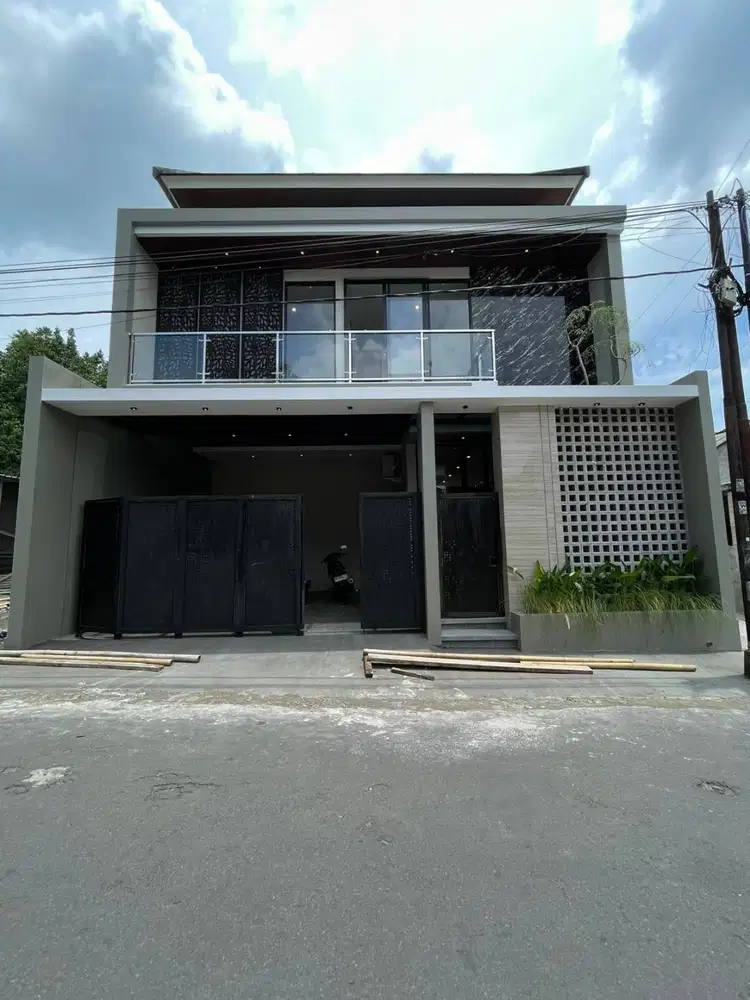 Rumah Mewah FULL FURNISH dekat Exit Tol Jogja Solo