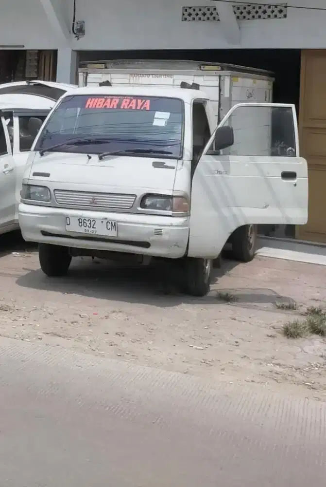 Dijual cepat mobil box T120S