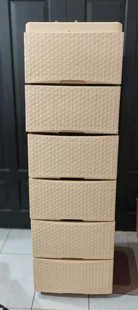 Lemari Plastik 6 Susun Cream Hitam (KHUSUS SURABAYA)