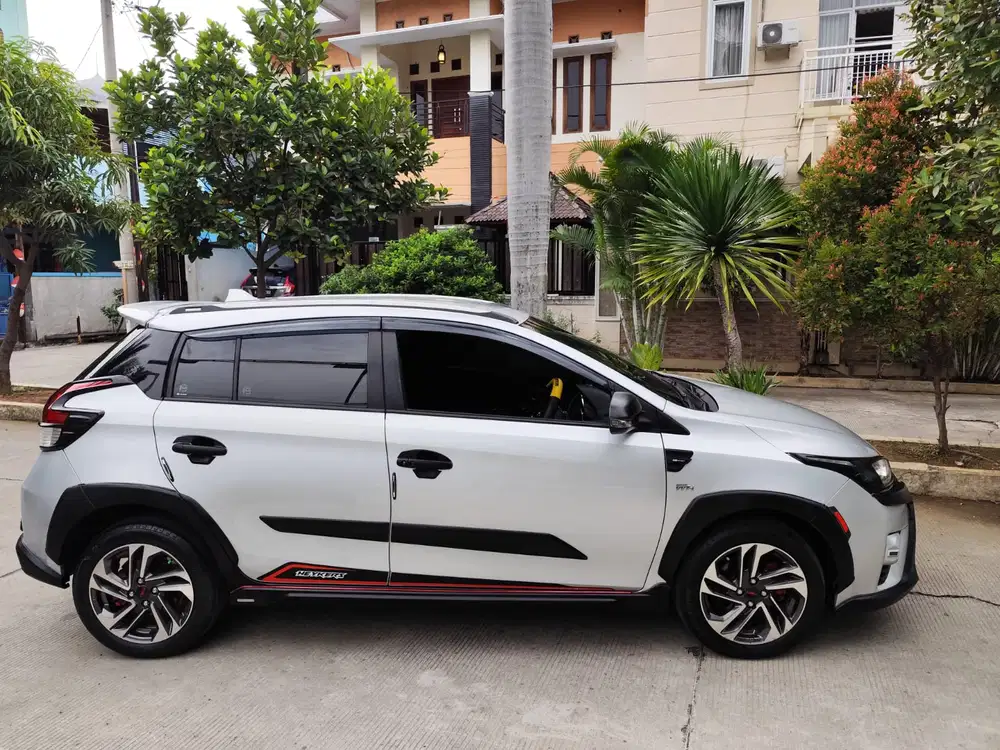 Toyota Yaris E G S TRD HEYKERS 2017 Matic otomatis AT Bensin Sportivo