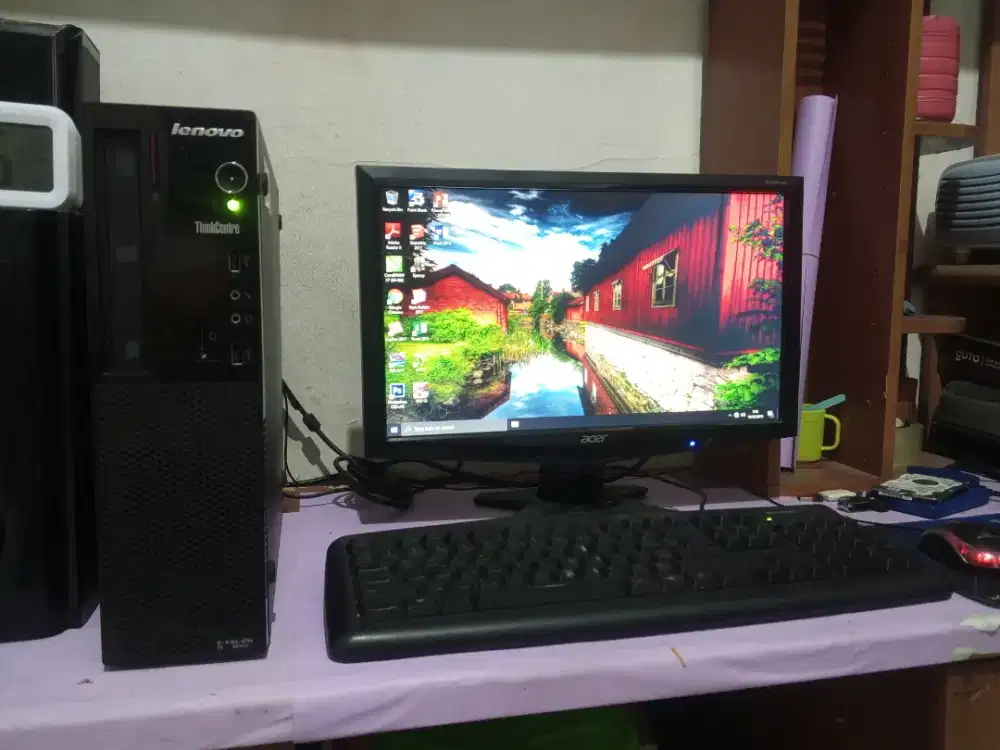 Pc gaming roblox (intel core i5 gen4,,ram 8gb,,monitor 19inch) lenovo