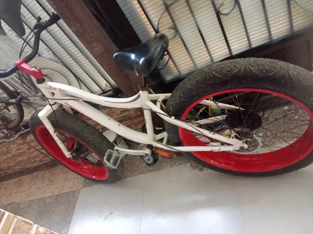 Sepeda federal gunung santai normal sadayana siap pakai UK nan besar