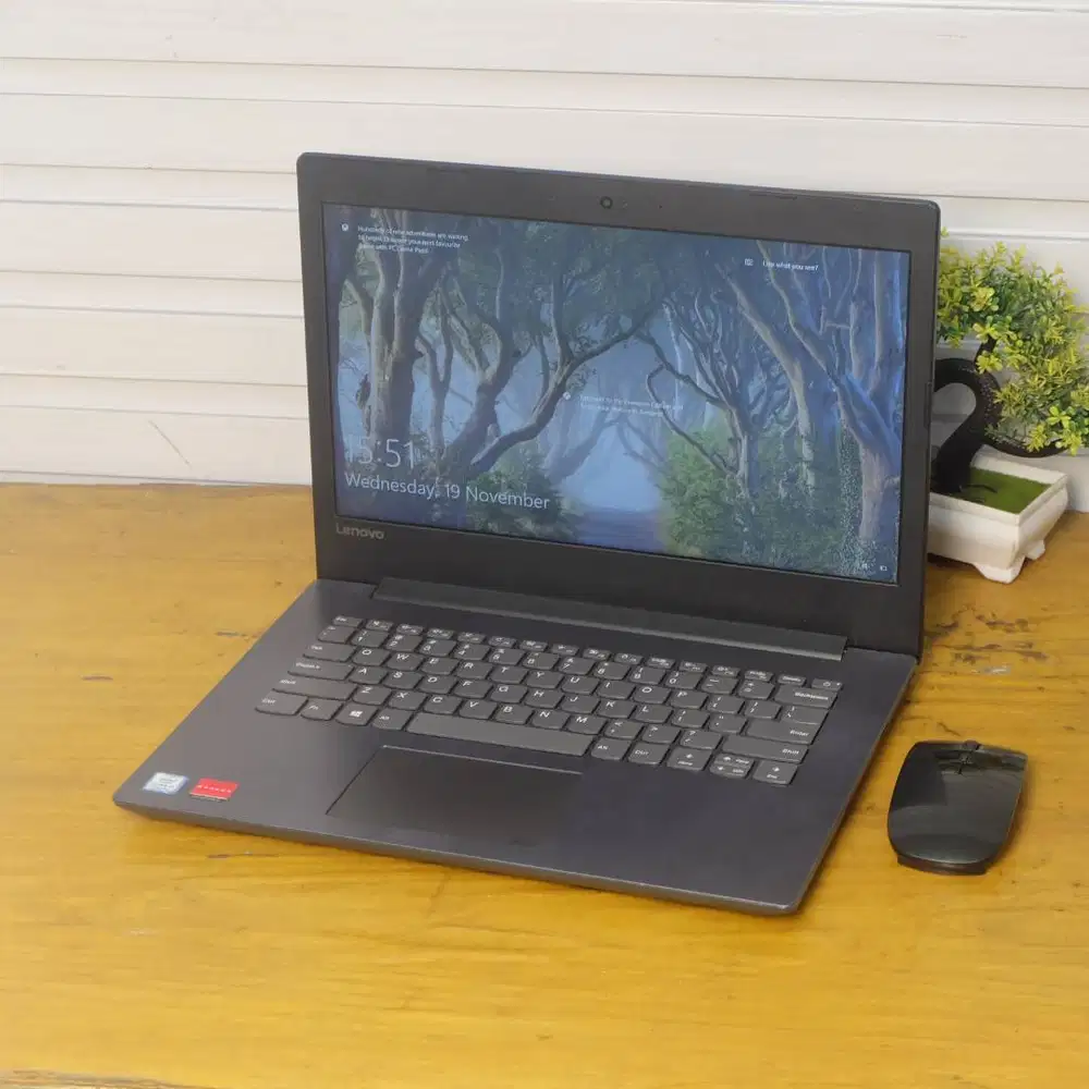 SLIM Lenovo ideapad 330-14IKB Core i3 gen 7 RAM 8 GB SSD