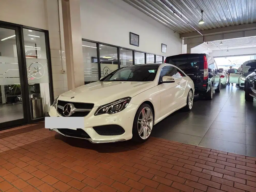 Mercedes Benz E250 Coupe 2013 2.0 AMG A/T Putih