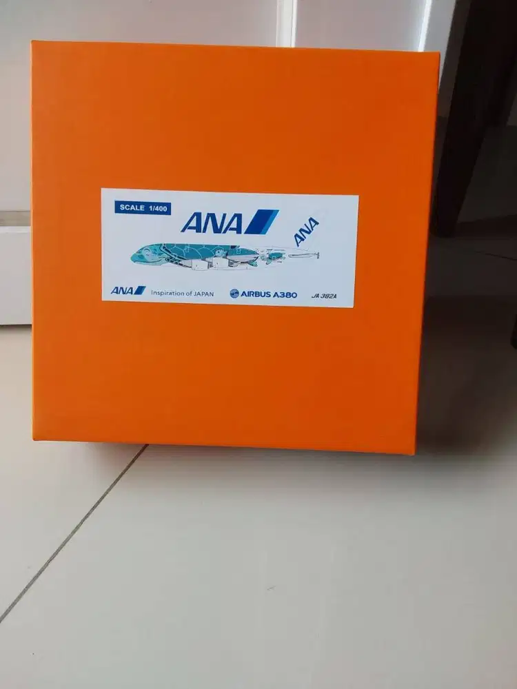 miniatur/ Die cast Pesawat Airbus A380 ANA