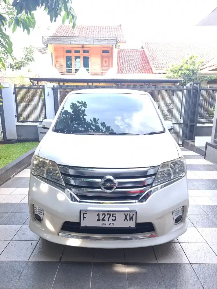 Nissan SERENA HWS 2013