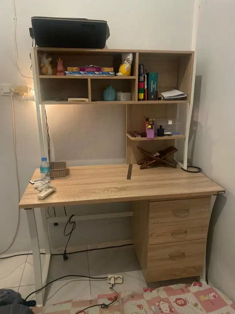 MEJA BELAJAR INFORMA