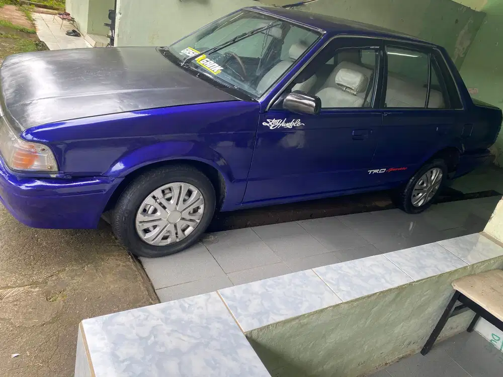Ford laser 1994 Bensin
