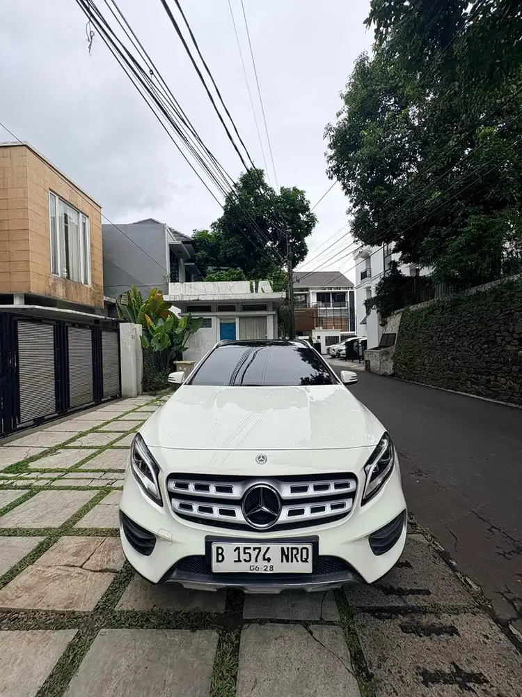 Mercedes-Benz GLA200 2017 Bensin