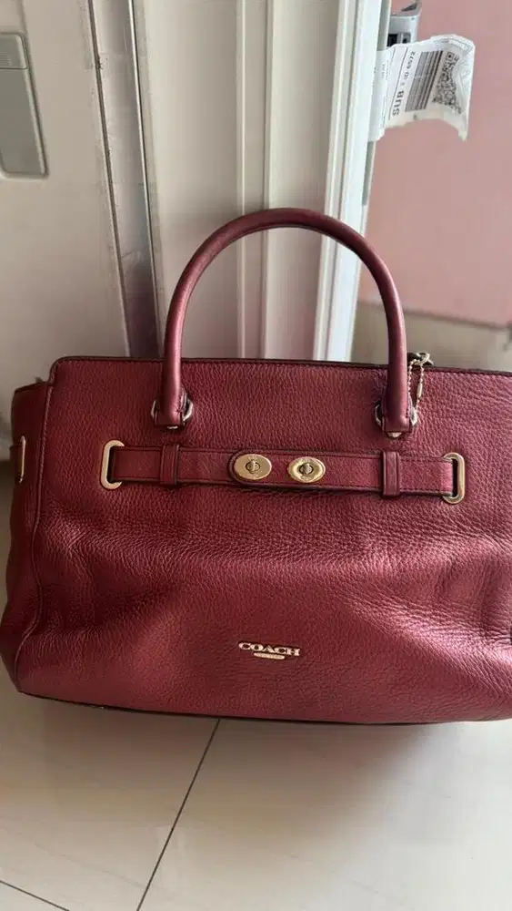 Tas Coach Swagger Pebble Leather Carryall Tote bag