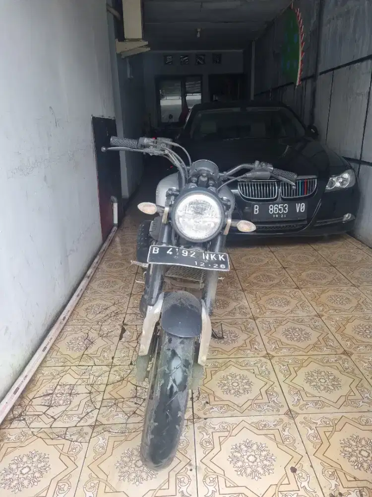 YAMAH XSR 155 LOW KM