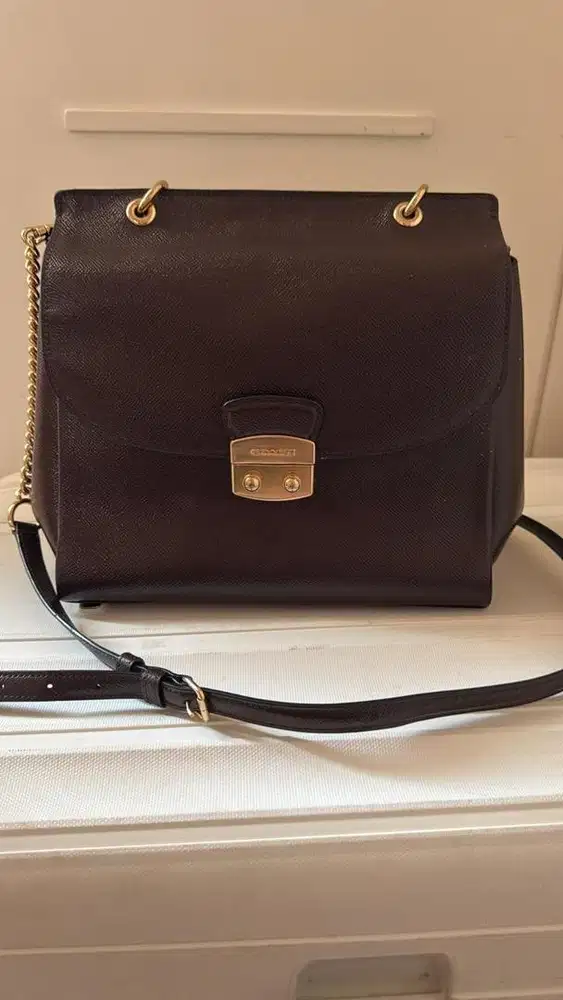 Tas Coach Avary crossbody bag