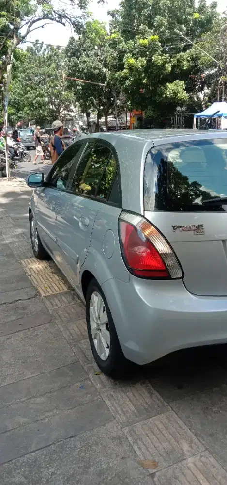 KIA Rio Pride Hatcback