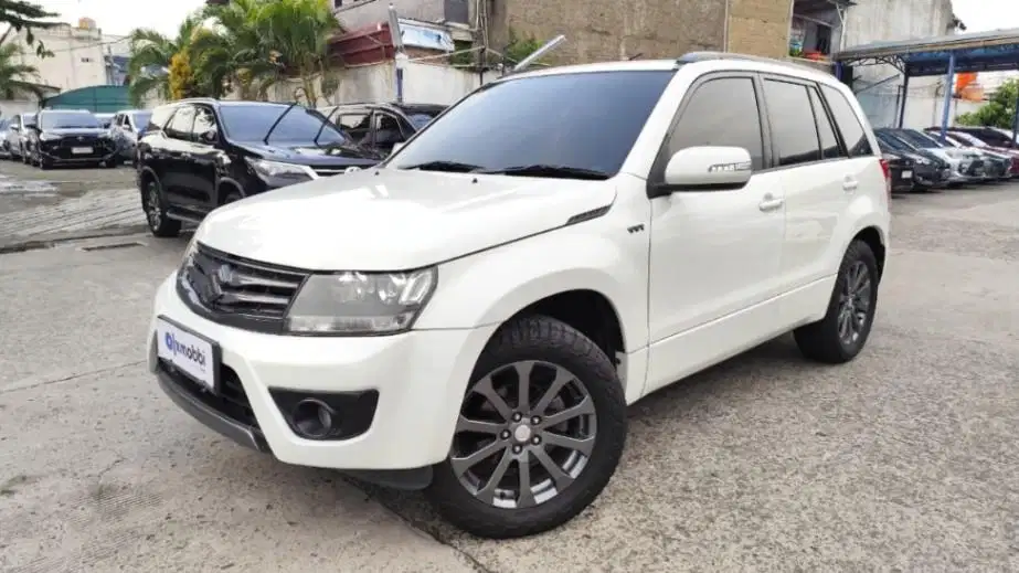 DP MURAH - Suzuki Grand vitara 2.4 Bensin-AT 2012
