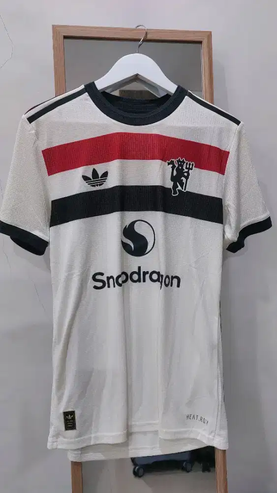 Manchester United Away 2024 - 2025 Player Issue