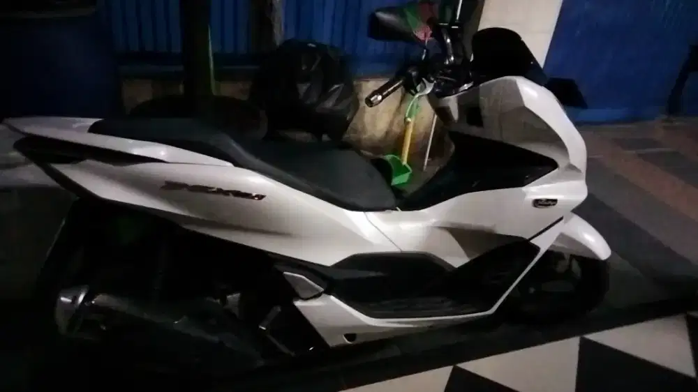 Honda PCX 160 LIKE NEW