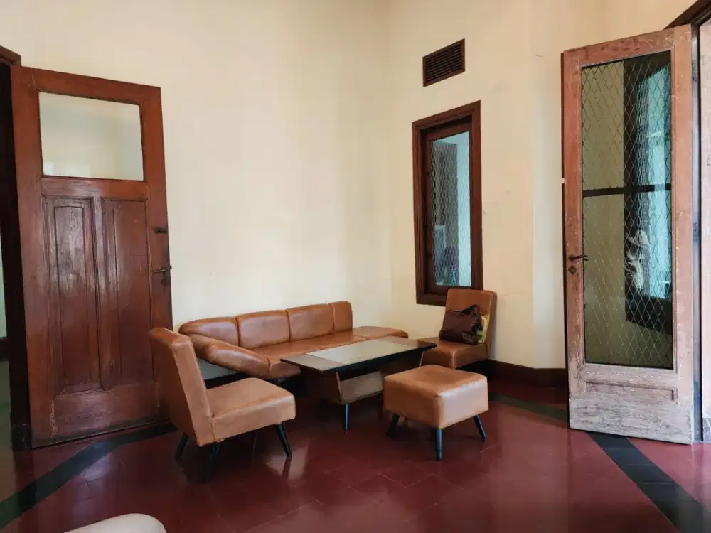 Rumah Bangunan Belanda – Sayap Dago Bandung, Lokasi Super Strategis