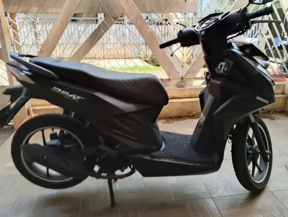 HONDA BEAT DELIXE Sept 2022, Pajak Hidup Panjang, body mulus Tangan 1