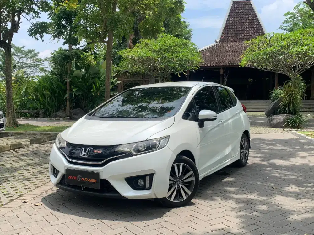 Dijual Honda Jazz RS 1.5 Metik 2014  // 
Kondisi istimewa, siap pakai