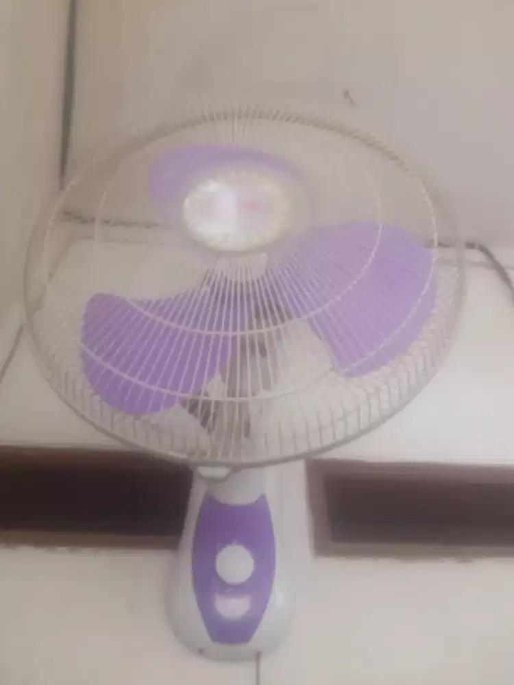 Kipas angin dinding 16 inch merk cosmos normal siap pakai nego tipis