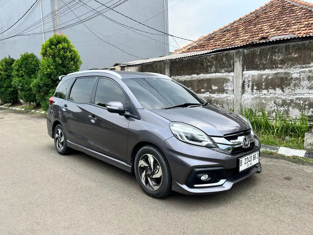 MOBILIO RS MATIC 2015. CASH&CREDIT