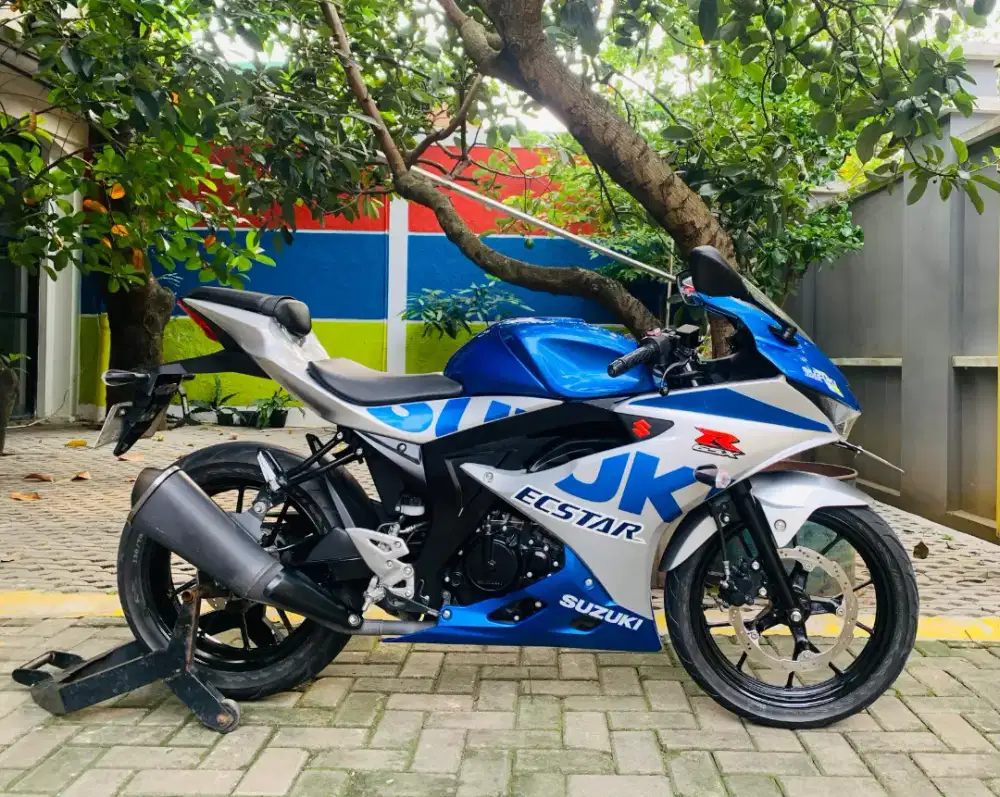 Suzuki GSX 150 R