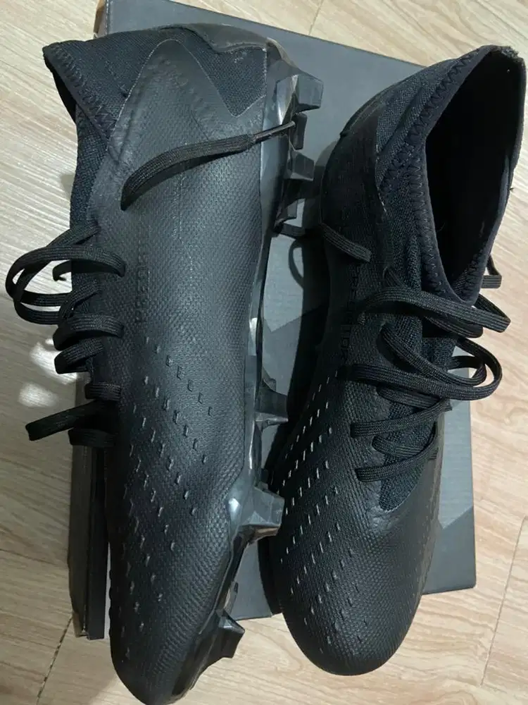 Sepatu bola adidas original ( nego )