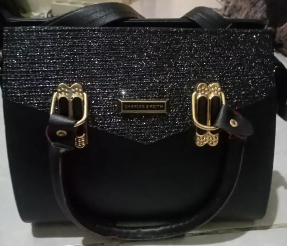 Tas kondangan kondisi baru