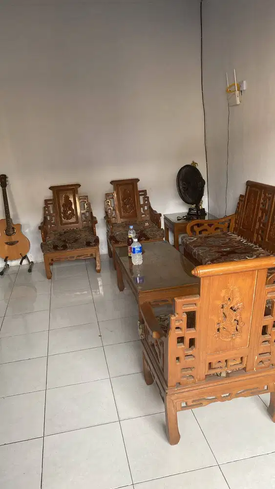Kursi dan Meja Ruang Tamu ( bahan Jati)