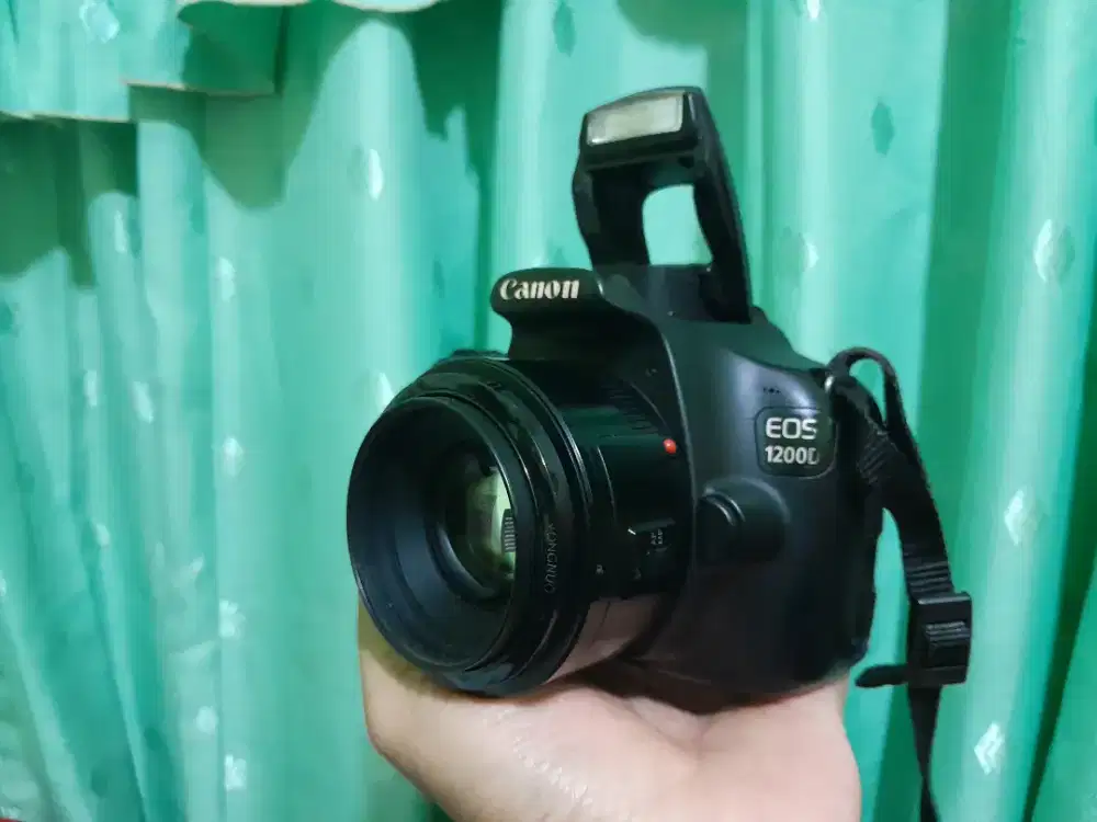 Kamera dslr Canon 1200D Lensa Fix