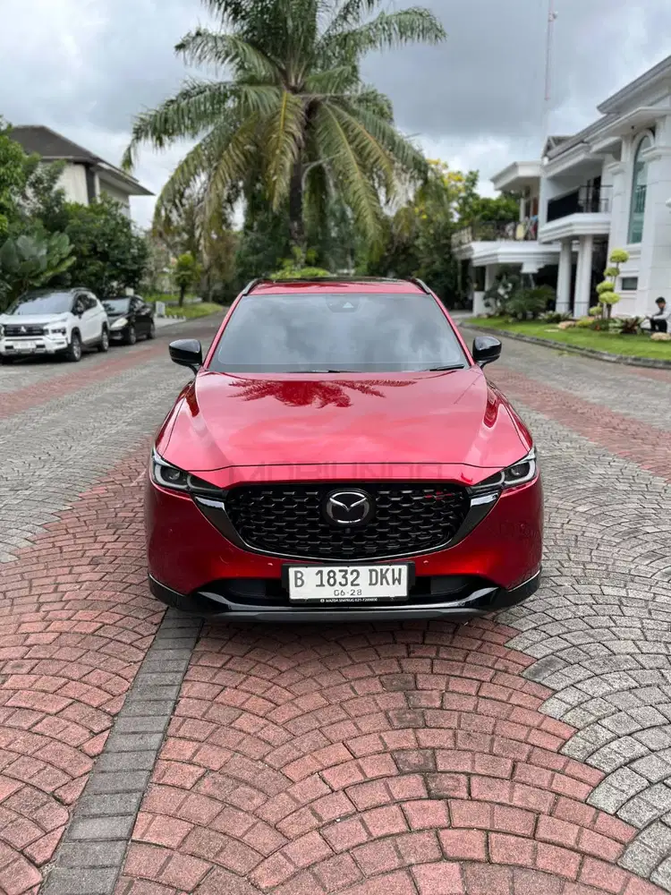 CX5 Kuro Edition 2.5 Matic Low km Istimewa