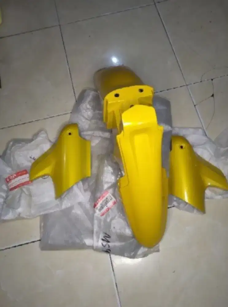 Satria hiu spakbor kuning original