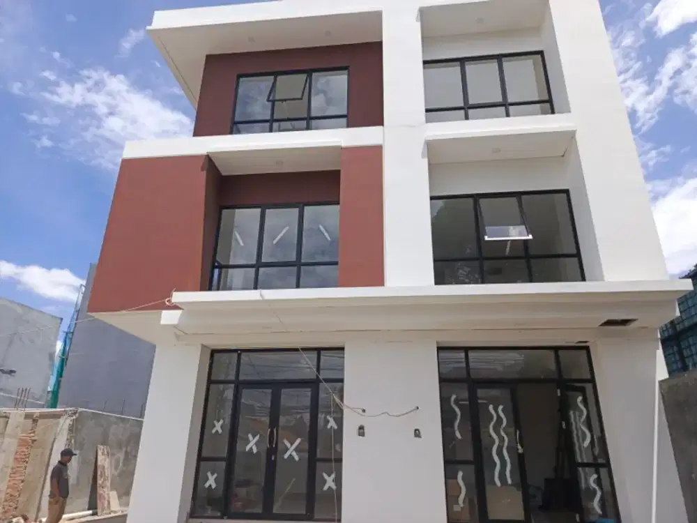 RUMAH MEWAH TERMURAH DI CLUSTER MENTENG SETIA BUDI DEKAT KOKAS STASIUN