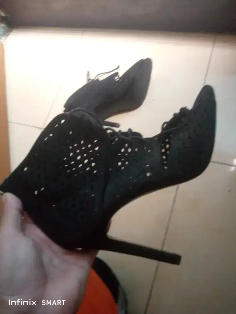 Sepatu buat cewek modis