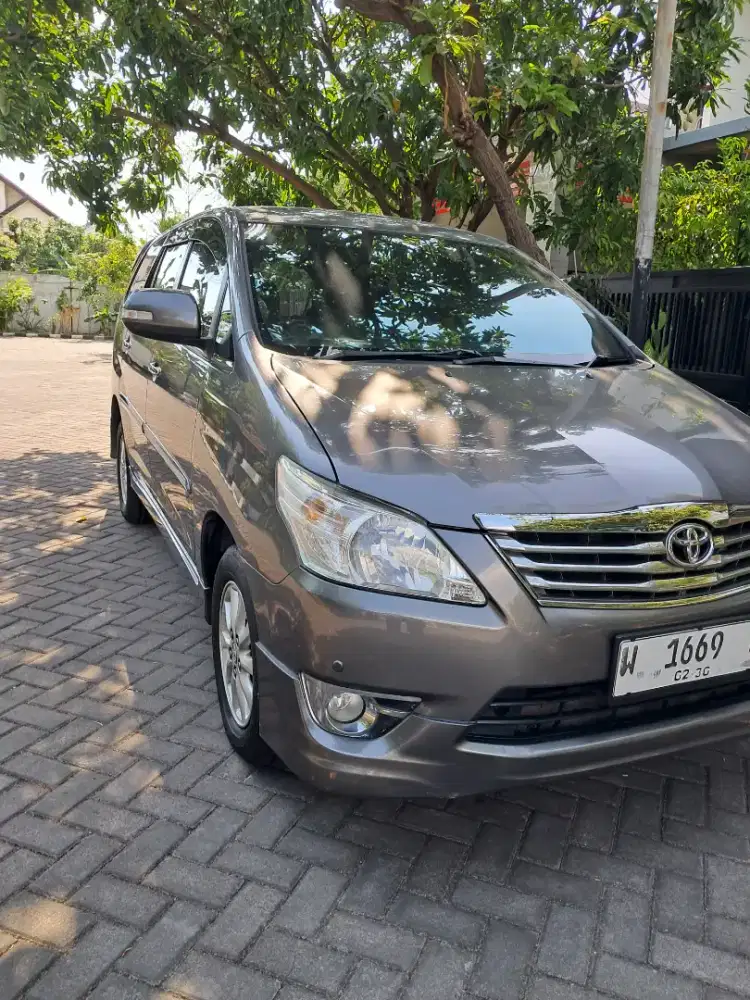 Innova 2.0 V Luxury 2012 Bagus KM Rendah