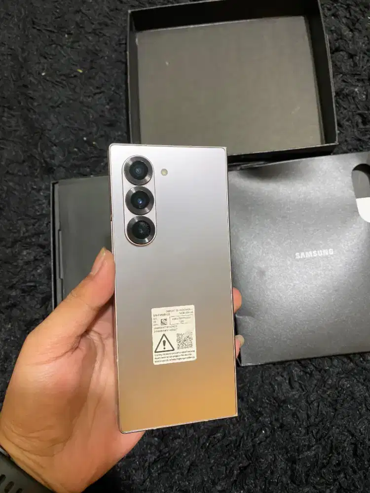 SAMSUNG Z FOLD 6 RAM 12/256