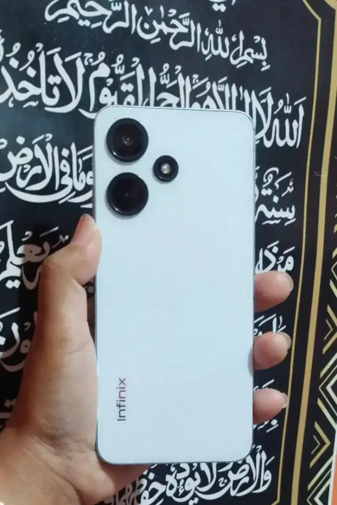 Infinix hot 30i ram 8+8/128!.
