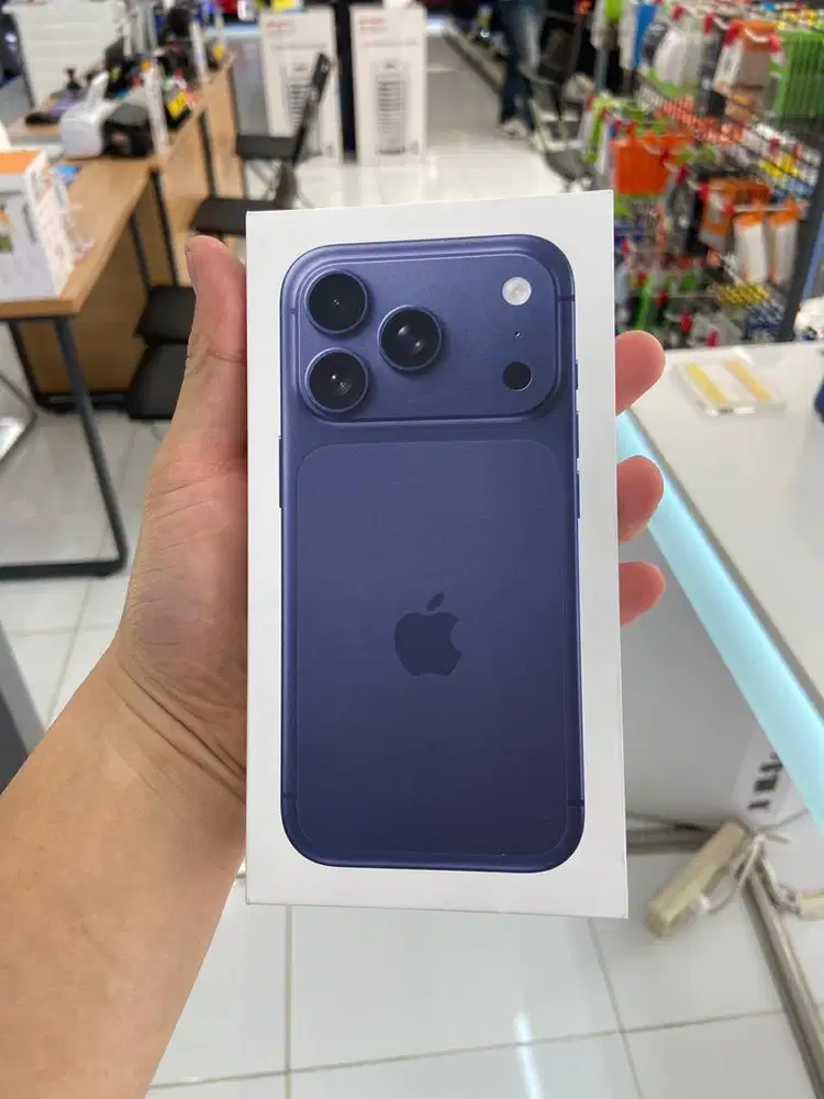 iPhone 17 Pro 256GB Deep Blue