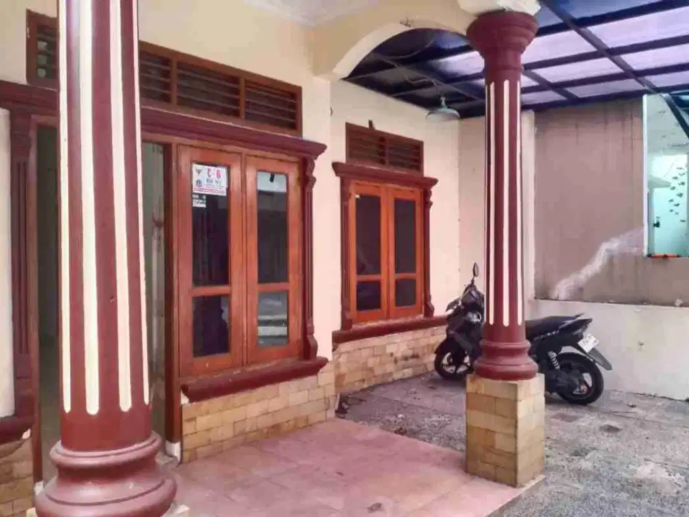Rumah komplek lenteng agung jaksel sebrang univ.pancasila 105mtr 1,1m net