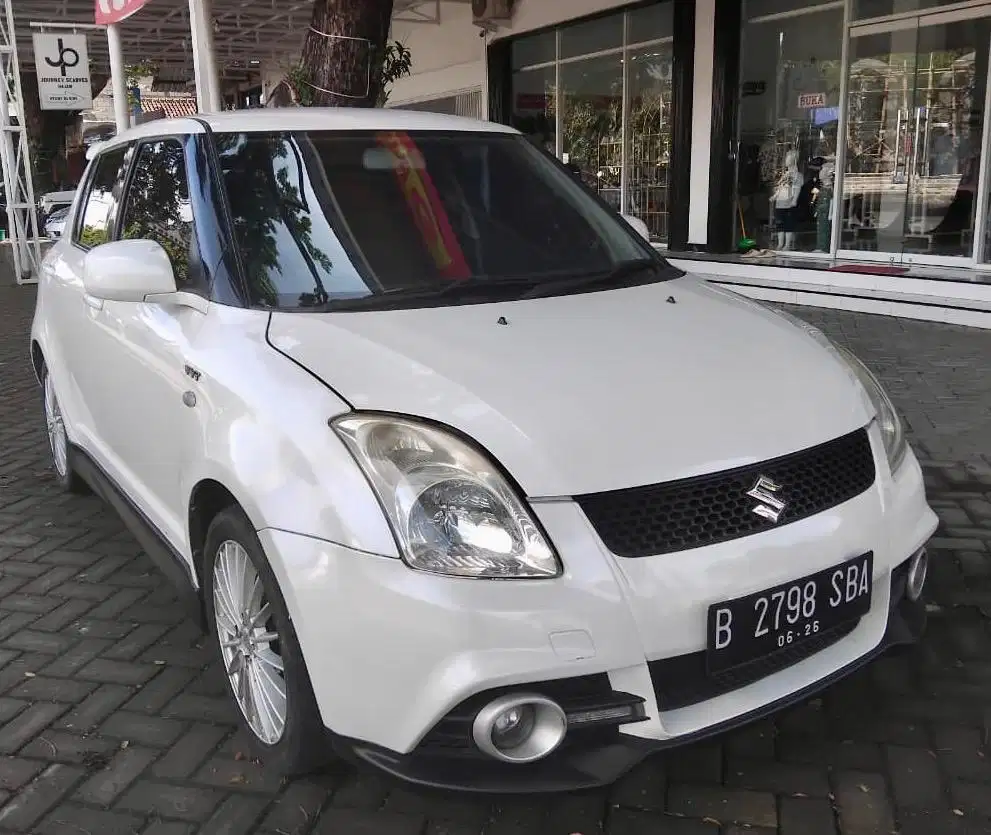 suzuki swift gt3 2011 matic