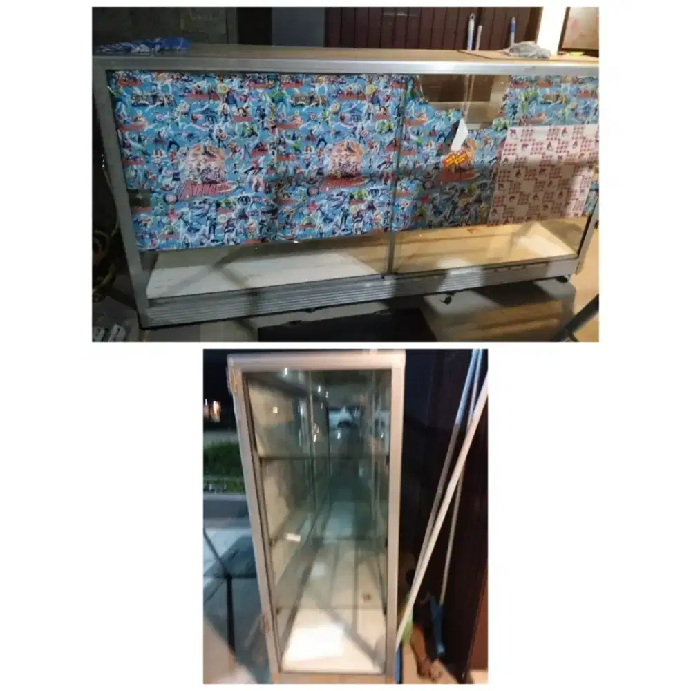 Etalase bekas warung sembako