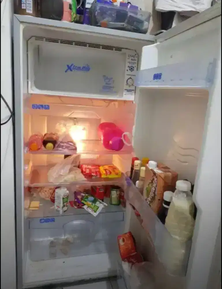 KULKAS SHARP BESAR 1 PINTU