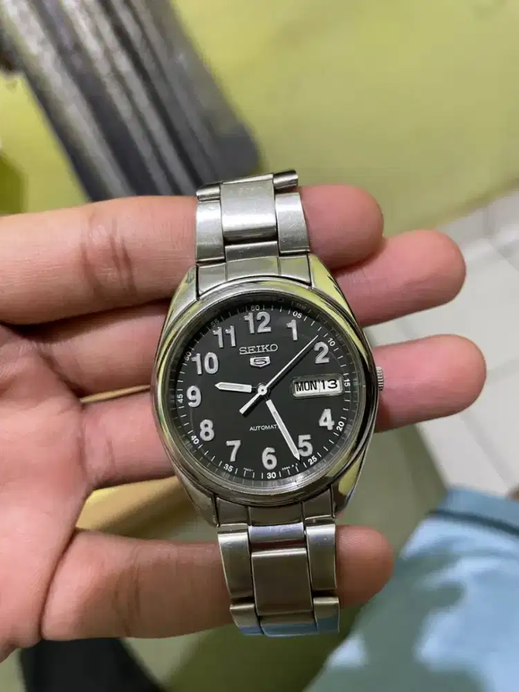 SEIKO 5 SNXA23 GREEN MILITARY RARE