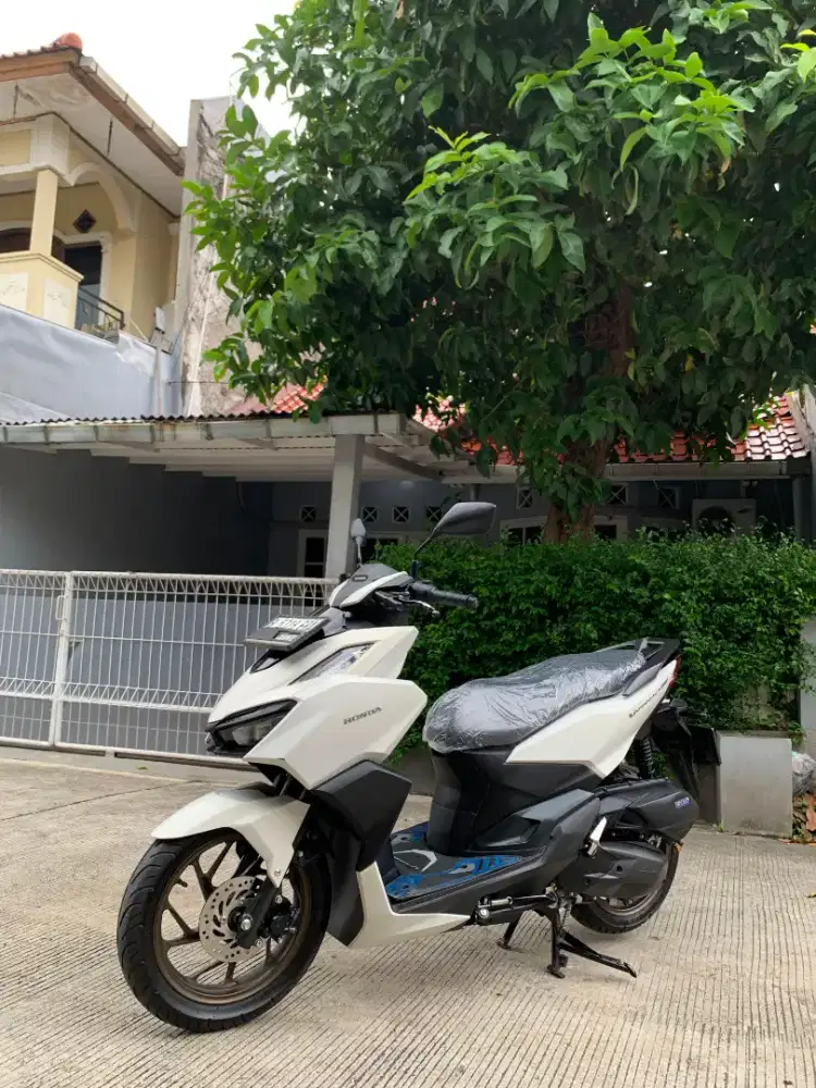 HONDA VARIO 160 CBS SP 2024 KM 13 RB ISTIMEWA