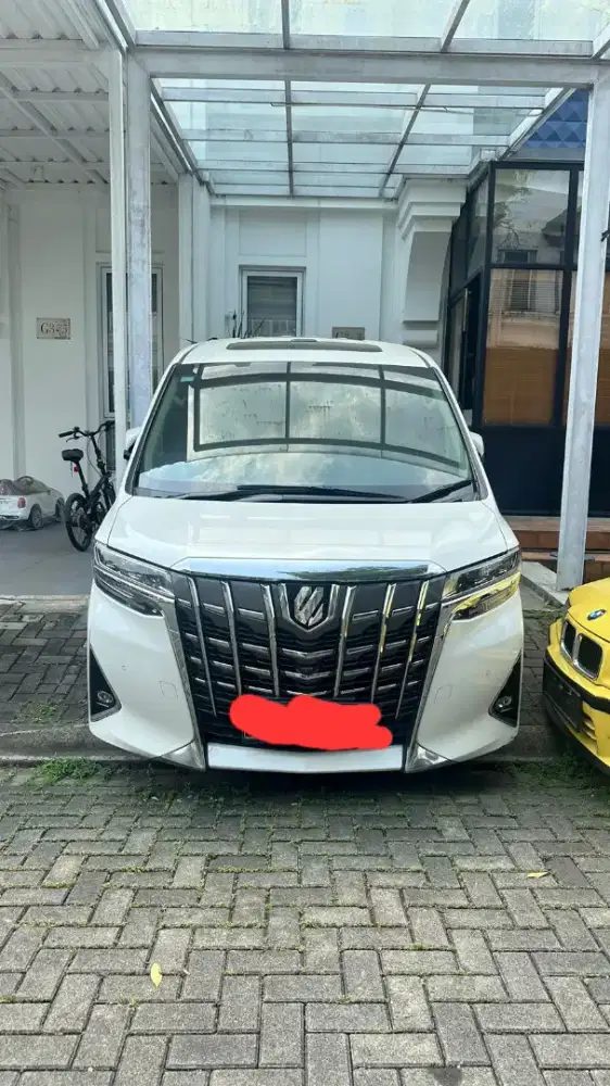 Dijual Alphard warna putih