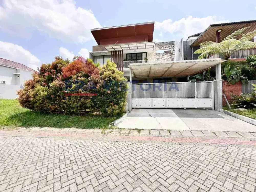 MURAH.. Rumah Bagus 2 lantai di Perumahan VPT dekat Elpico Mall, kampus MaChung, wisata jeruk di MALANG