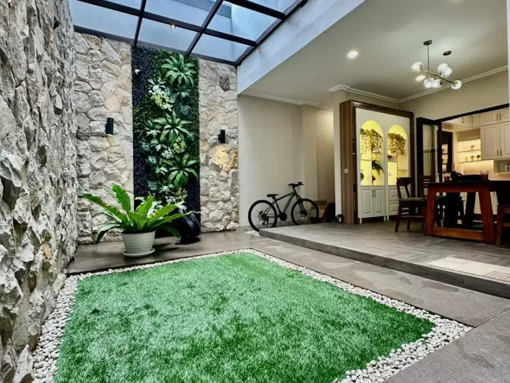 Dijual Rumah Modern Tropical 3 Lantai di Cilandak – Dalam Perumahan Berkelas One Gate System